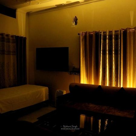 Tattva Luxurious Apartment Varanasi Eksteriør bilde